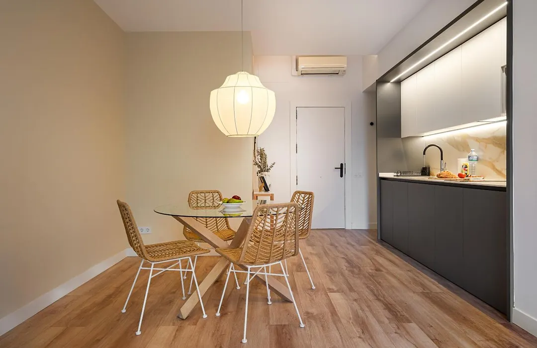 Happy Apartments-1